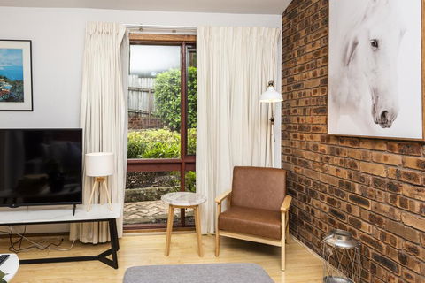 Epping 3BR 3BA Fast Wifi Easy Parking House - Accommodation Guide 1