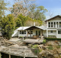 Equanimity - Beautiful character filled house - Accommodation Asia