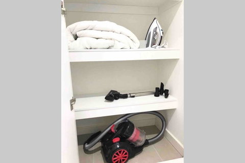 ESQ Astonishing 3BD Apartment 1 Min From Train Station - Accommodation Asia 3