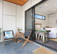 Eternity 141 - Room with private bathroom balcony bed  breakfast - Accommodation Asia