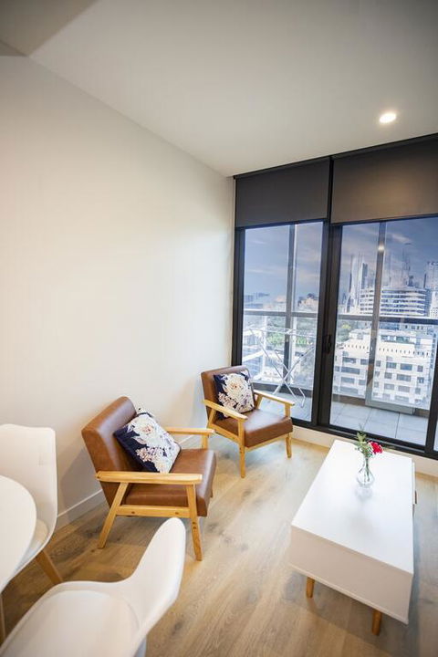 Everhome Melbourne Village 2109 - Accommodation Guide 3