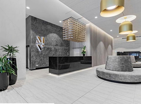 Everhome Melbourne Village 2109 - Accommodation Guide 0