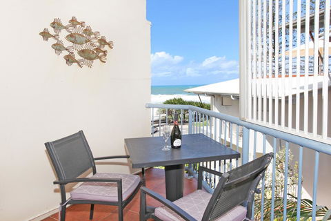 FABULOUS BEACHFRONT POSITION - Accommodation Asia 1