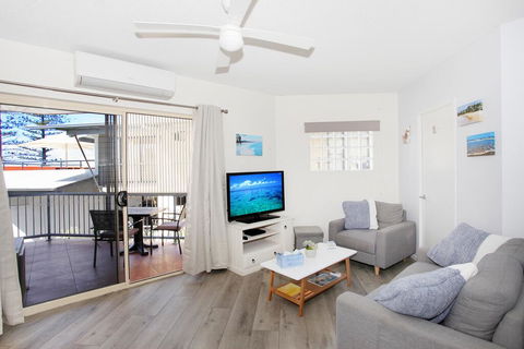 FABULOUS BEACHFRONT POSITION - Accommodation Asia 2