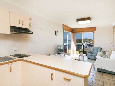 Fairholme 12 - Accommodation Guide 3