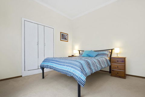 Fairwater In Mollymook - Accommodation Guide 2