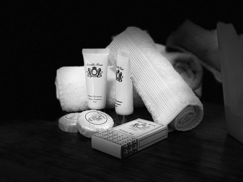 Fairway Manor Accomodation - Accommodation Asia 1