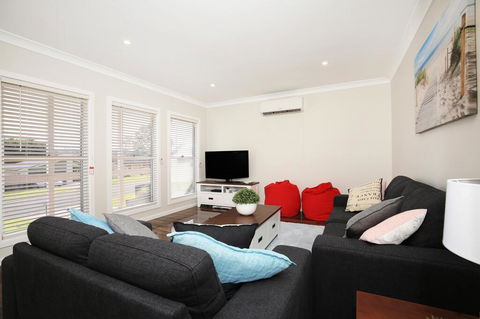 Fairways - 10 Mins To Hyams Beach - Accommodation Asia 0