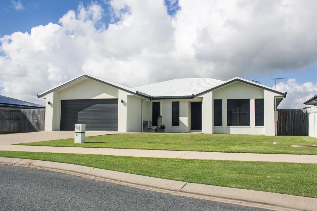 Mackay QLD Accommodation China