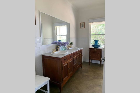 Farm House At The Gateway To The King Valley - Accommodation Asia 1