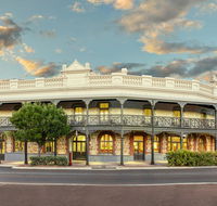 Farmers Home Hotel - Accommodation Asia