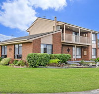 Fauxs Den - Accommodation Guide