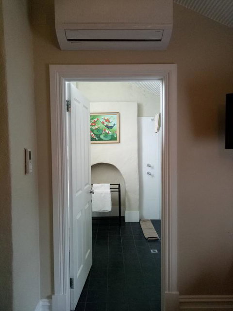 Faversham House - Accommodation Guide 3