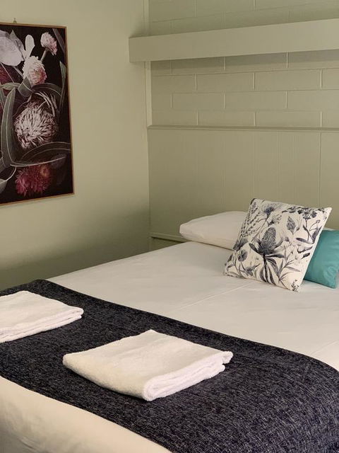 Finley Country Club Hotel Motel - Accommodation Guide 2