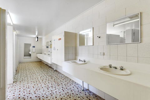 First City Caravilla - Accommodation Asia 3