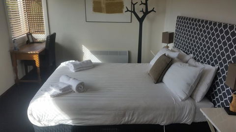Fish Creek Hotel - Accommodation Asia 2