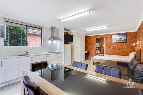Fossicker Caravan Park - Accommodation Asia 1