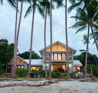 Frangipani Beach House - Newell Beach - Accommodation Asia