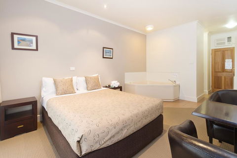 Frankston Holiday Park And Sandhurst Motel - Accommodation Asia 1