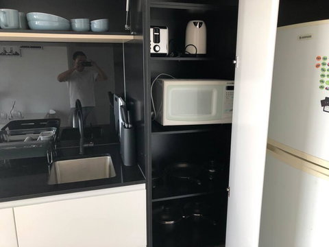 Free Parking 2 Bedroom 2 Batroom - Accommodation Guide 3