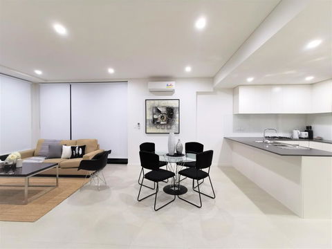 G02 Courtyard Apartment - Accommodation Guide 2