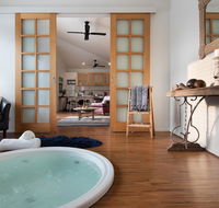 Gables Bend Spa Villa - Accommodation Asia