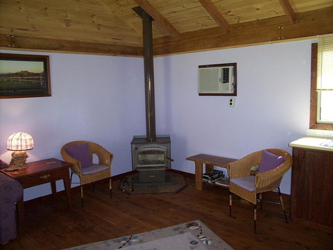 Gaddleen Grove Cottages - Accommodation Asia 2