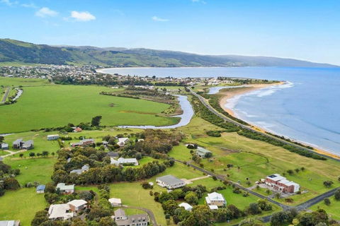 GALBRAITH BEACH STUDIO 3 - Accommodation Guide 2