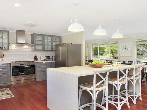 Garland Park - 3 Night Weekends For Price Of 2 - Accommodation Asia 0