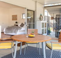 Gartelmann Studio  Gartelmanns Wines walk to The Deck Cafe  Wine tasting - Accommodation Asia