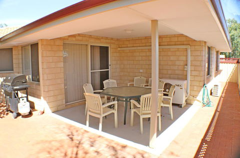 Geraldton Luxury Vacation Home - Accommodation Asia 1