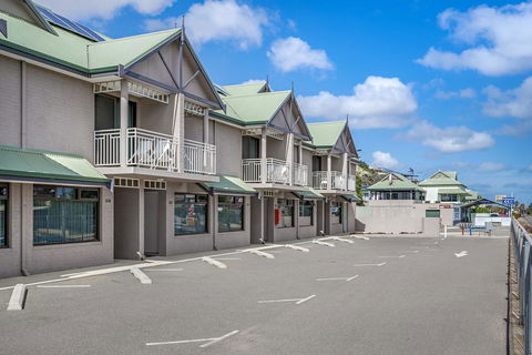 Geraldton Motor Inn - Accommodation Asia 0
