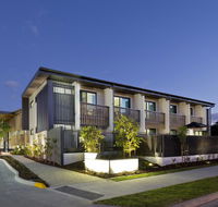 Glen Hotel and Suites - Accommodation Guide