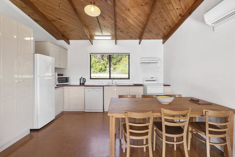 Glen View Cottage - Accommodation Asia 2