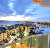 GLENELG Five Stars - Accommodation Guide