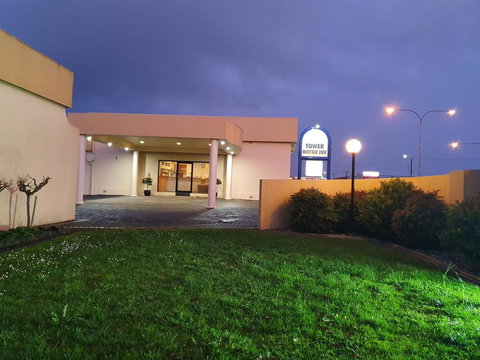 Golden Chain Tower Motor Inn - Accommodation Asia 3