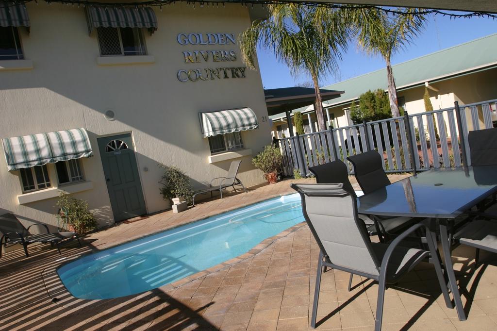 Hillston NSW Accommodation Asia