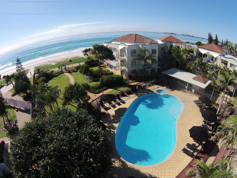 Golden Riviera Absolute Beachfront Resort - Accommodation China 0