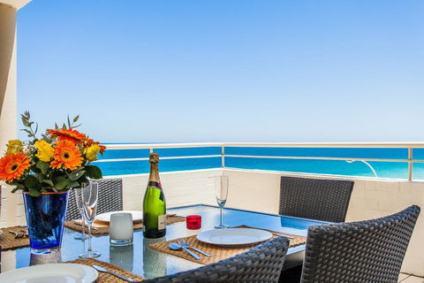 Golden Sands Beach Apartment - Accommodation Asia 0