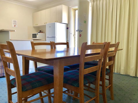 Golfview Motor Inn - Accommodation Asia 1