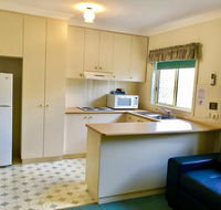 Golfview Motor Inn - Accommodation Asia