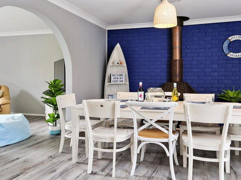 Gone Fishing! - Air Conditioned, Crisp And Clean - Accommodation Asia 0