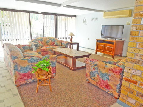 Government Rd 108 - Shoal Bay - Accommodation Asia 2