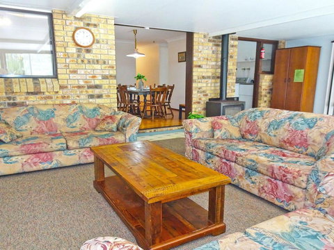 Government Rd 108 - Shoal Bay - Accommodation Asia 3