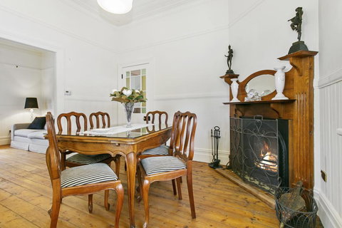 Gowan Brae Cottage - Accommodation Asia 2