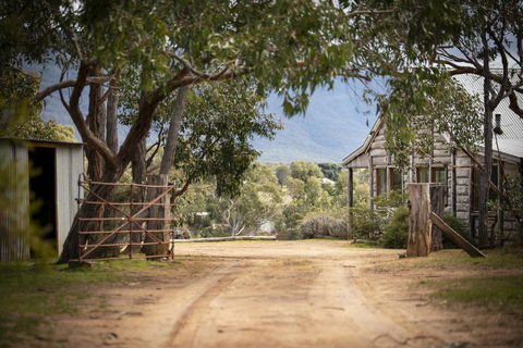 Grampians Pioneer Cottages - Accommodation Guide 2