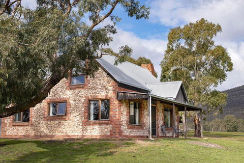 Grampians Pioneer Cottages - Accommodation Guide 3