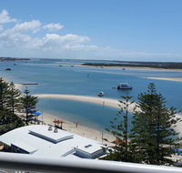 Grand Hotel Ocean view Apartment Labrador - Accommodation Asia