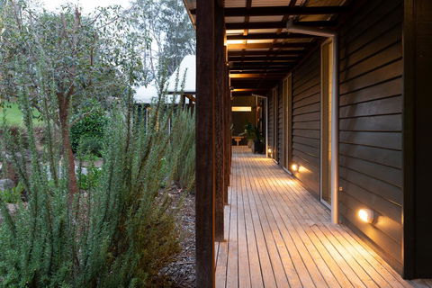 Grandview Retreat - Accommodation Asia 2