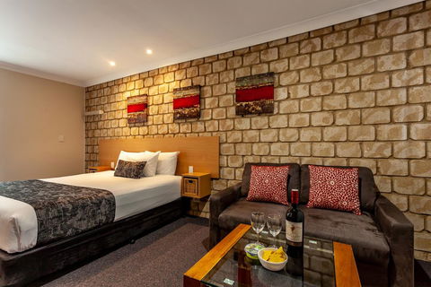 Great Divide Motor Inn - Accommodation Asia 1